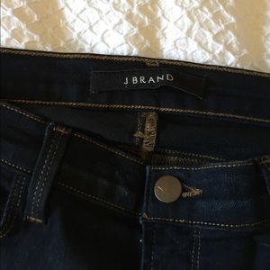 J Brand dark wash skinny leg Atlantis jean.